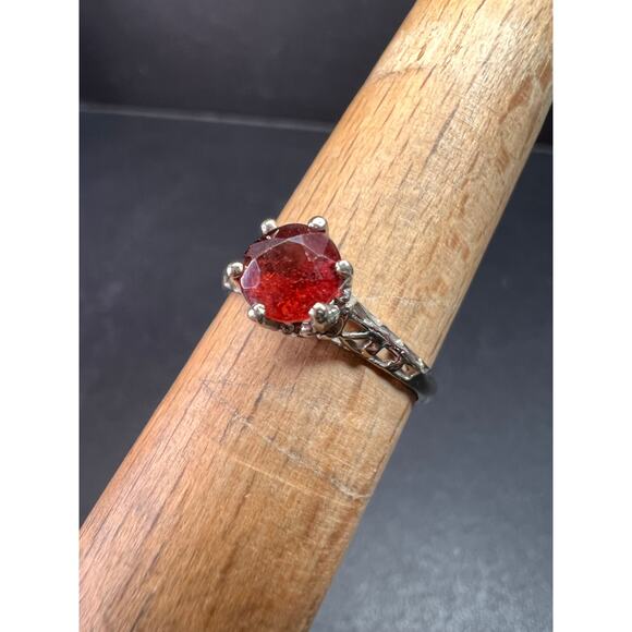 Vintage 10k White Gold Garnet Solitaire Ring – Size 6.5 – Magnolia Jewelry - Picture 7 of 16